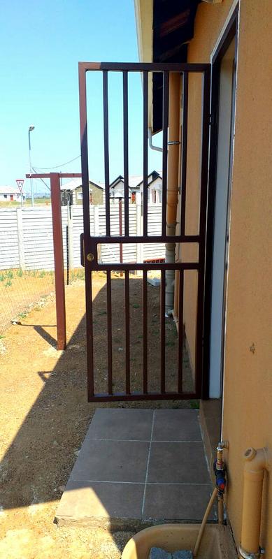 2 Bedroom Property for Sale in Savanna City Gauteng