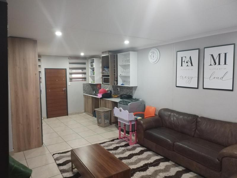 4 Bedroom Property for Sale in Albertsdal Gauteng