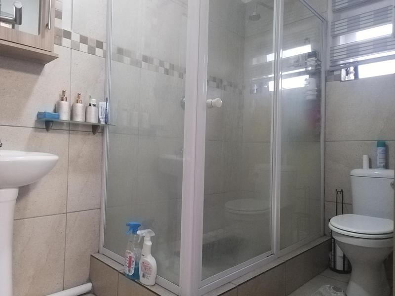 4 Bedroom Property for Sale in Albertsdal Gauteng