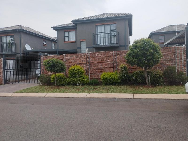 4 Bedroom Property for Sale in Albertsdal Gauteng