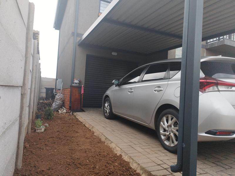 4 Bedroom Property for Sale in Albertsdal Gauteng