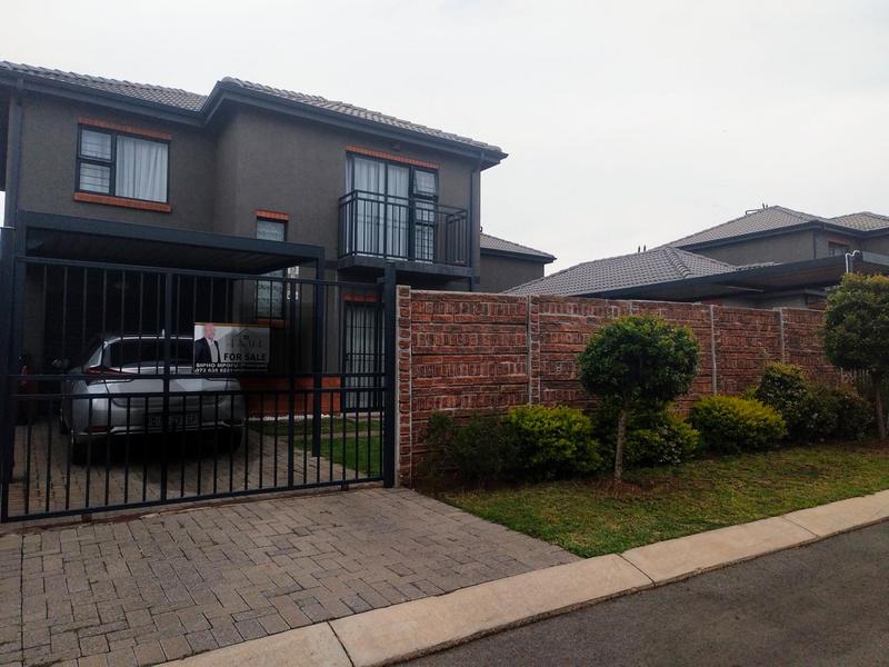 4 Bedroom Property for Sale in Albertsdal Gauteng