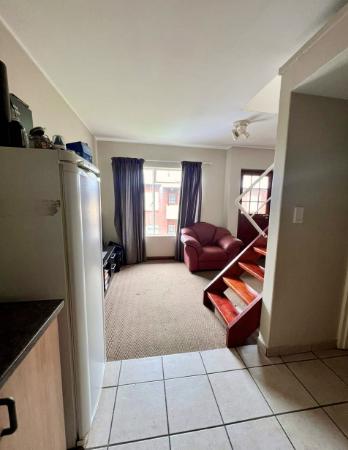 To Let 1 Bedroom Property for Rent in Milpark Gauteng