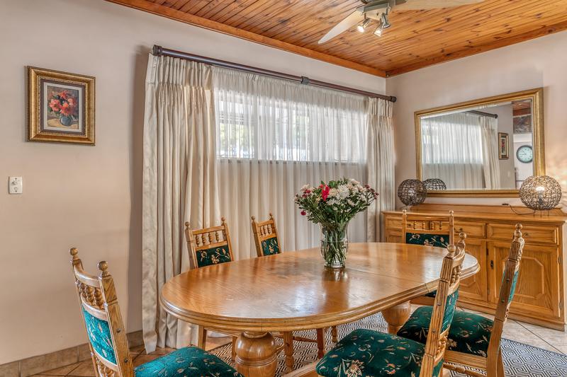 5 Bedroom Property for Sale in Darrenwood Gauteng