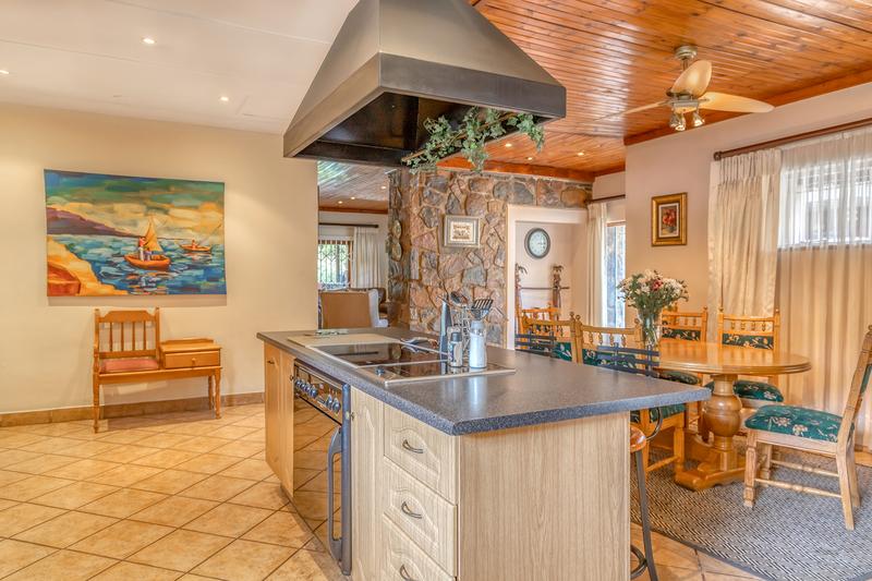 5 Bedroom Property for Sale in Darrenwood Gauteng
