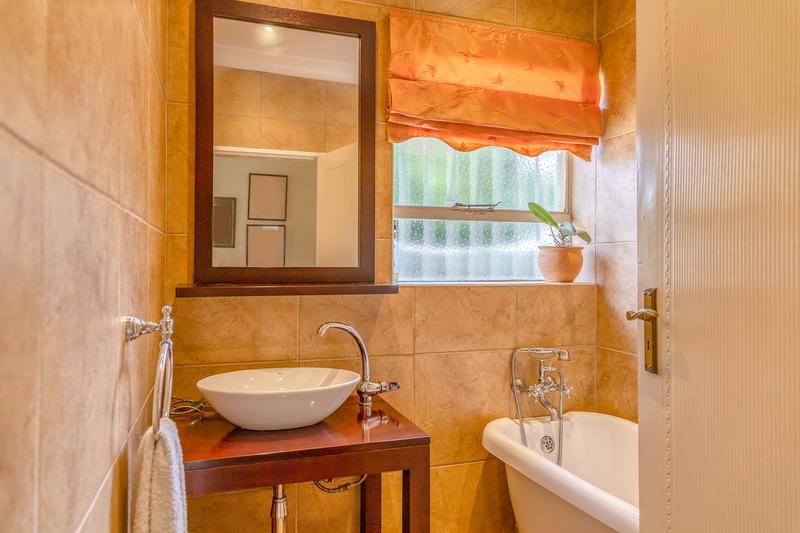 5 Bedroom Property for Sale in Darrenwood Gauteng