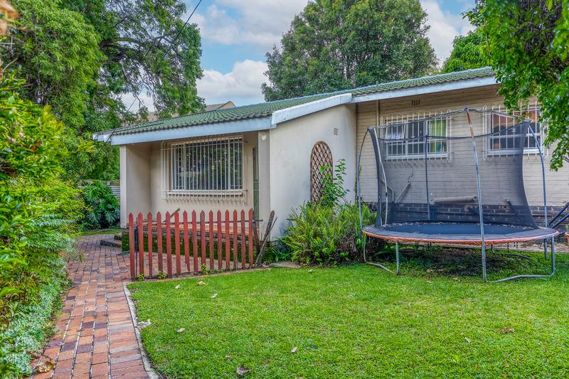 5 Bedroom Property for Sale in Darrenwood Gauteng