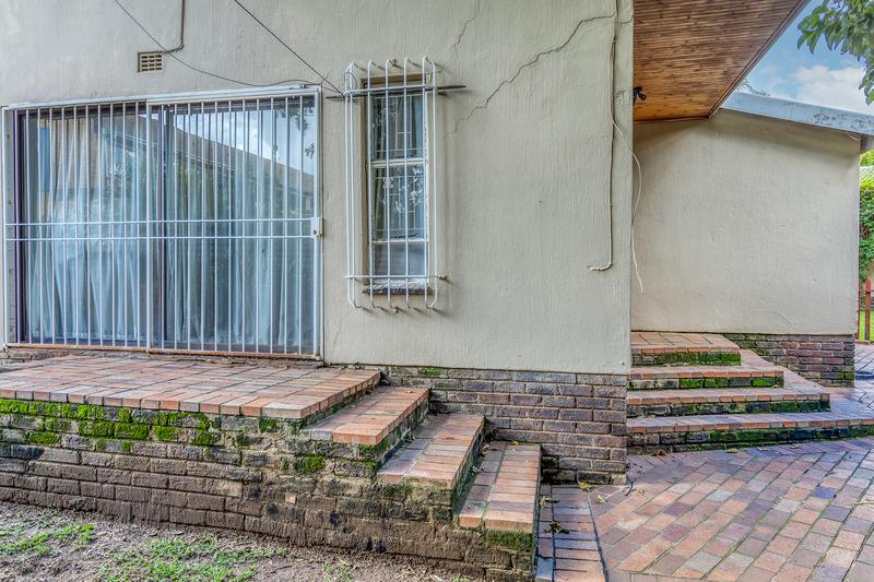 5 Bedroom Property for Sale in Darrenwood Gauteng