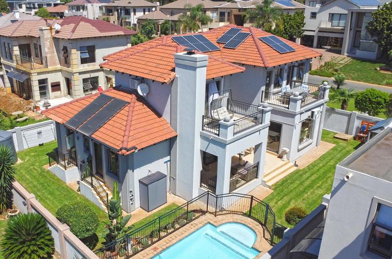 4 Bedroom Property for Sale in Aspen Hills Gauteng