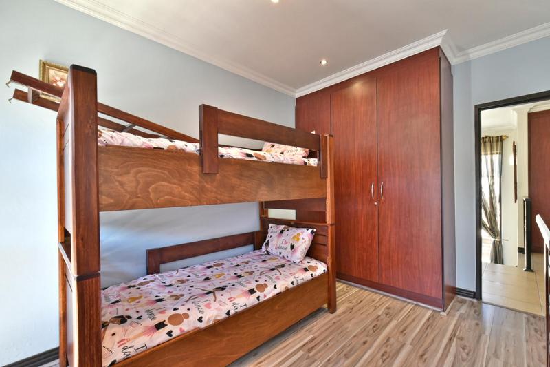 4 Bedroom Property for Sale in Aspen Hills Gauteng