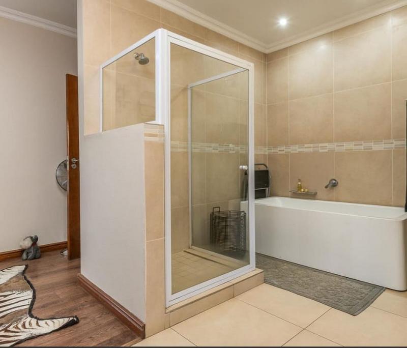 3 Bedroom Property for Sale in Aspen Hills Gauteng