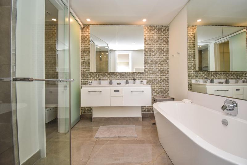 1 Bedroom Property for Sale in Sandton Central Gauteng