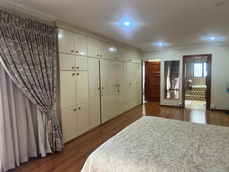 5 Bedroom Property for Sale in Claudius Gauteng