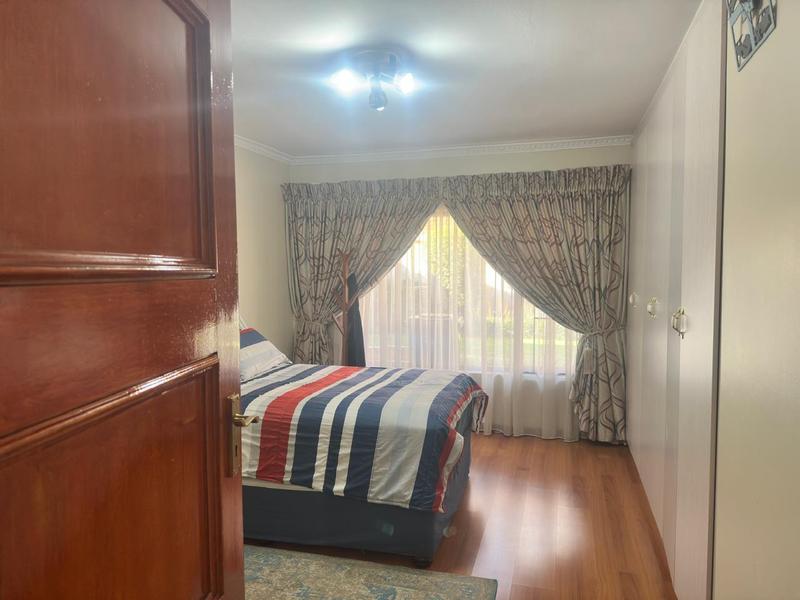 5 Bedroom Property for Sale in Claudius Gauteng