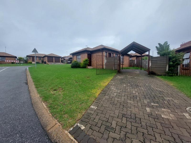 3 Bedroom Property for Sale in Thatch Hill Estate Gauteng