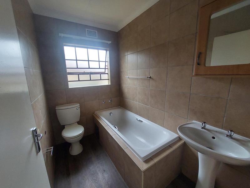 3 Bedroom Property for Sale in Thatch Hill Estate Gauteng