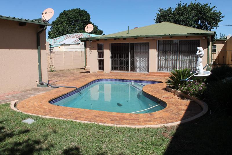 4 Bedroom Property for Sale in Kensington Gauteng