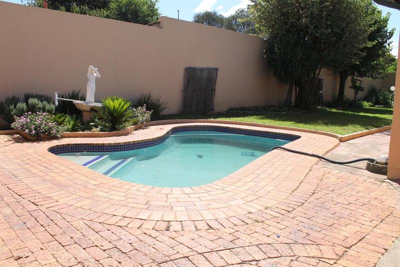 4 Bedroom Property for Sale in Kensington Gauteng