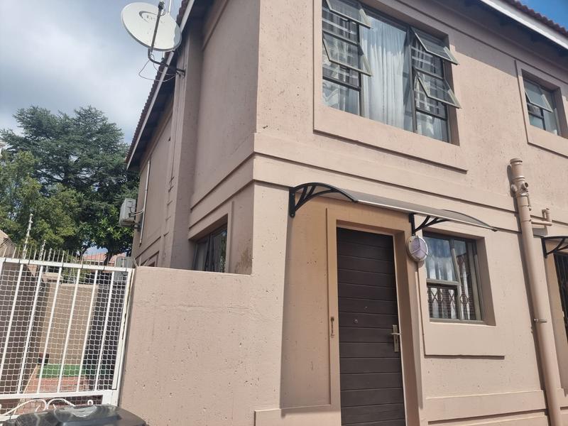 3 Bedroom Property for Sale in Edenvale Central Gauteng