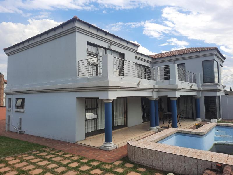4 Bedroom Property for Sale in Three Rivers East Gauteng