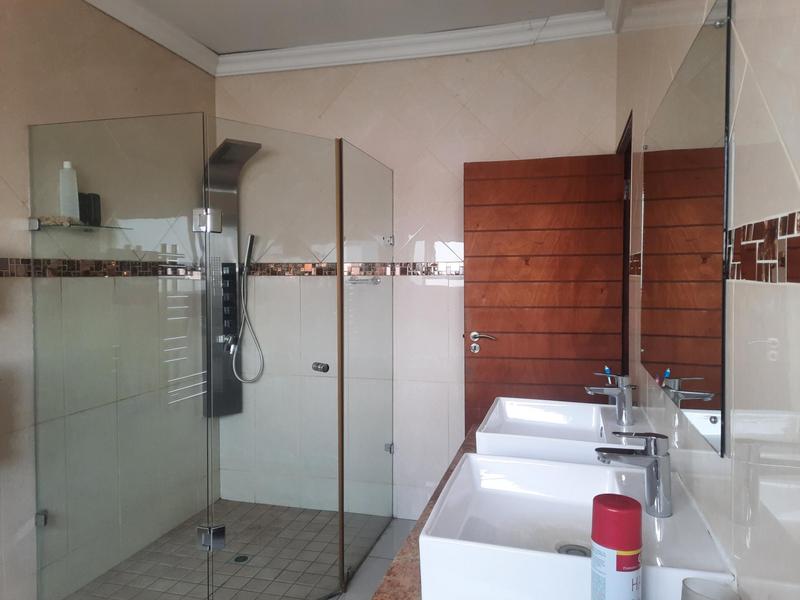 4 Bedroom Property for Sale in Three Rivers East Gauteng