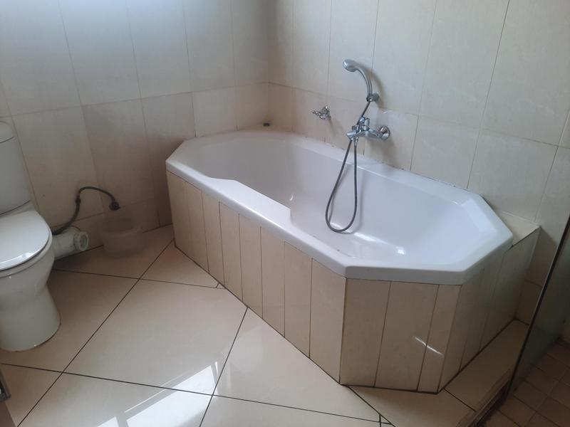 4 Bedroom Property for Sale in Three Rivers East Gauteng