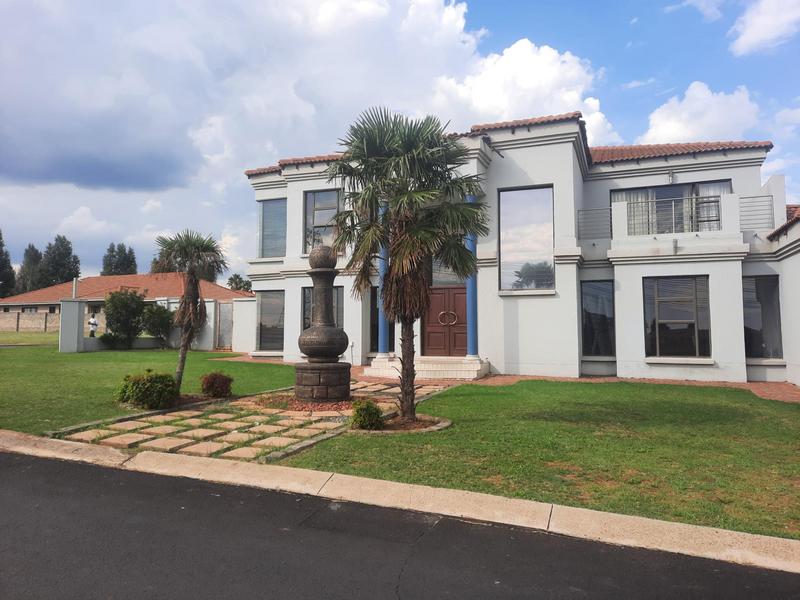 4 Bedroom Property for Sale in Three Rivers East Gauteng