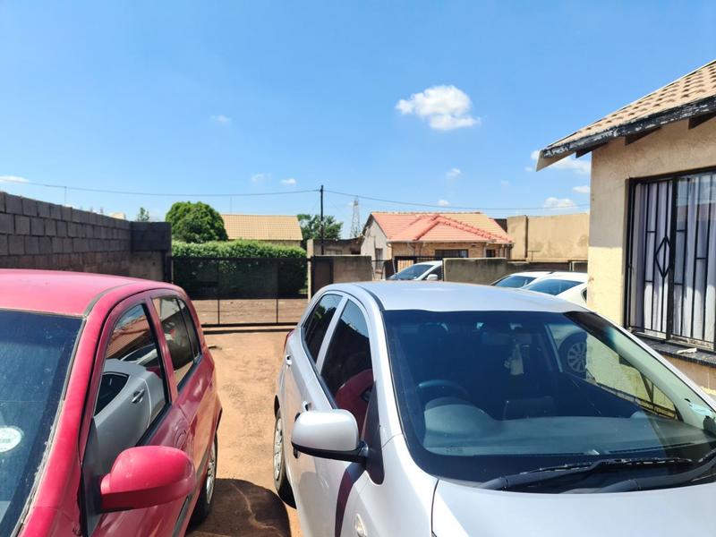 2 Bedroom Property for Sale in Palm Springs Gauteng