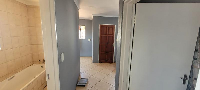 2 Bedroom Property for Sale in Soshanguve XX Gauteng