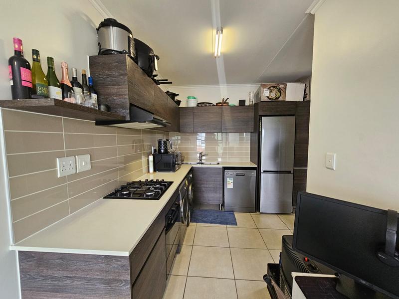 To Let 1 Bedroom Property for Rent in Olivedale Gauteng