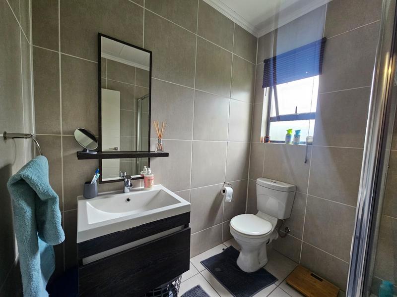 To Let 1 Bedroom Property for Rent in Olivedale Gauteng