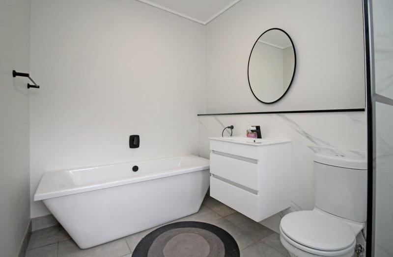 To Let 3 Bedroom Property for Rent in Waterfall Gauteng