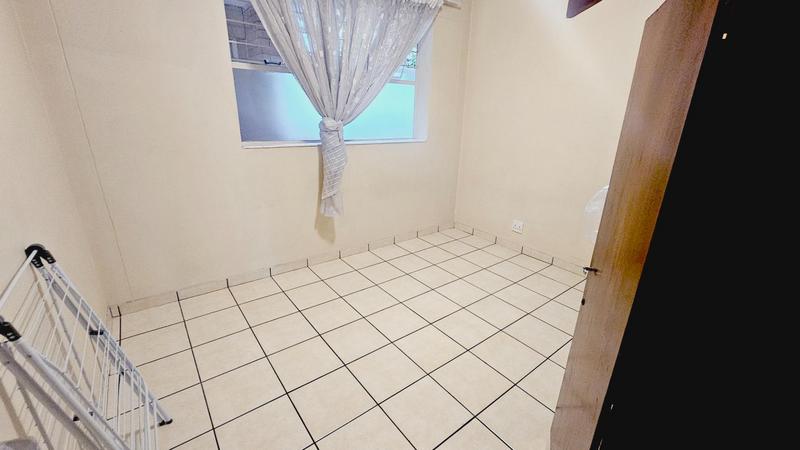To Let 2 Bedroom Property for Rent in Denlee Gauteng