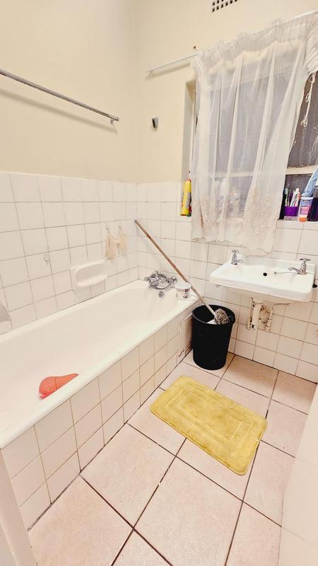 To Let 2 Bedroom Property for Rent in Denlee Gauteng