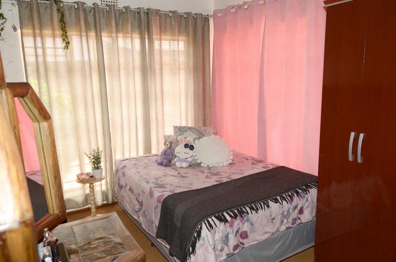 4 Bedroom Property for Sale in Green Hills Gauteng