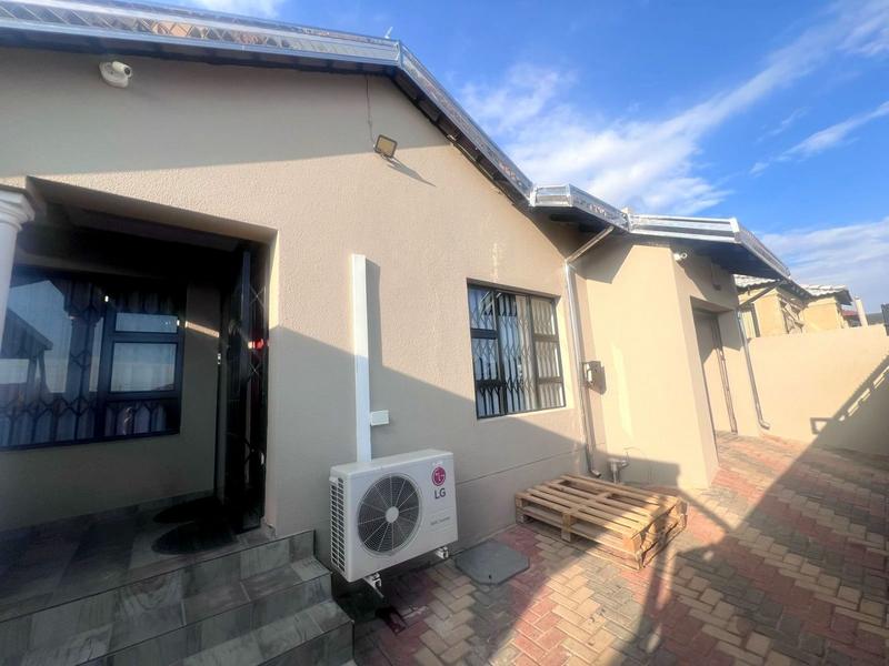 3 Bedroom Property for Sale in Kagiso Gauteng