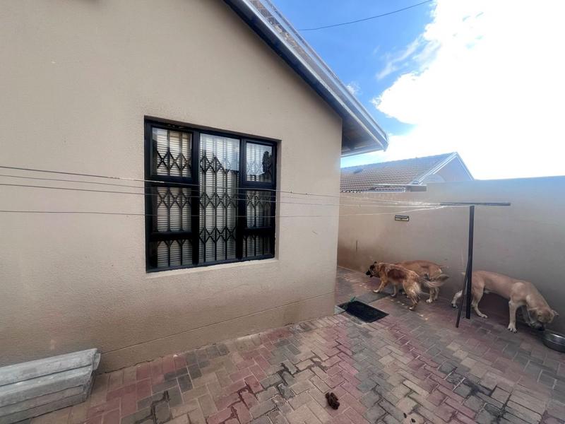 3 Bedroom Property for Sale in Kagiso Gauteng