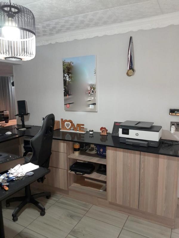 3 Bedroom Property for Sale in Kagiso Gauteng