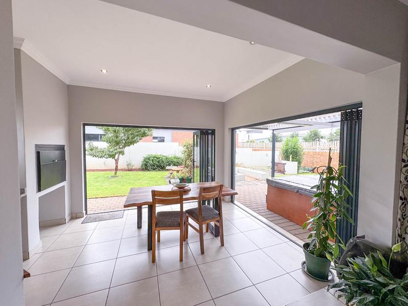 3 Bedroom Property for Sale in Midstream Meadows Gauteng