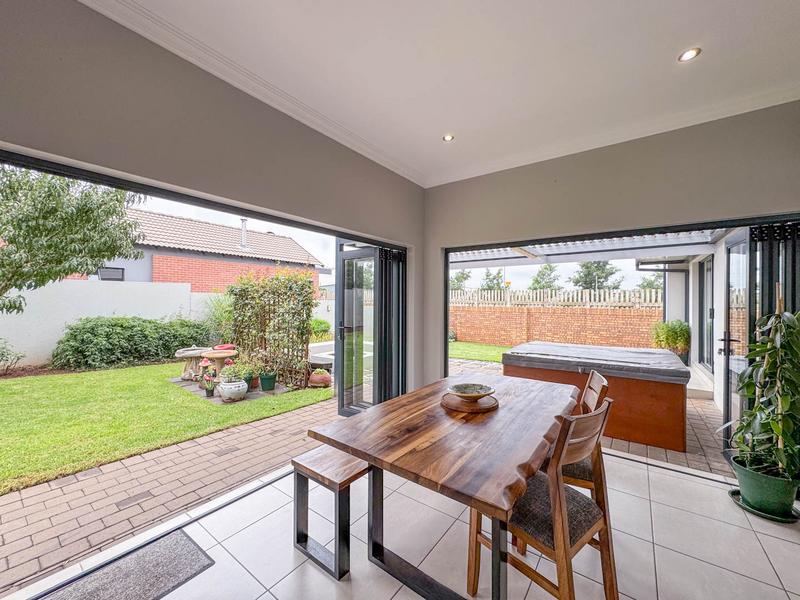 3 Bedroom Property for Sale in Midstream Meadows Gauteng