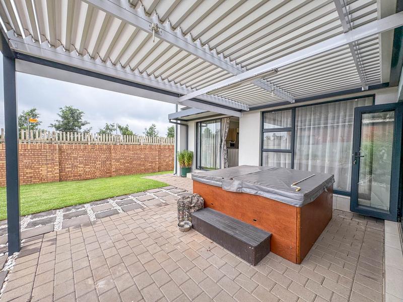 3 Bedroom Property for Sale in Midstream Meadows Gauteng