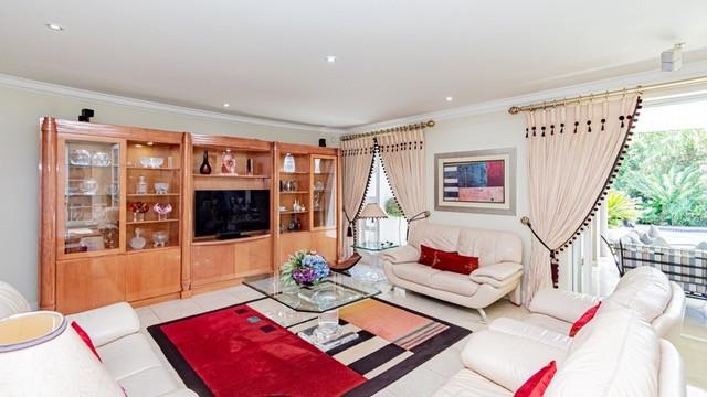 4 Bedroom Property for Sale in Morningside Gauteng
