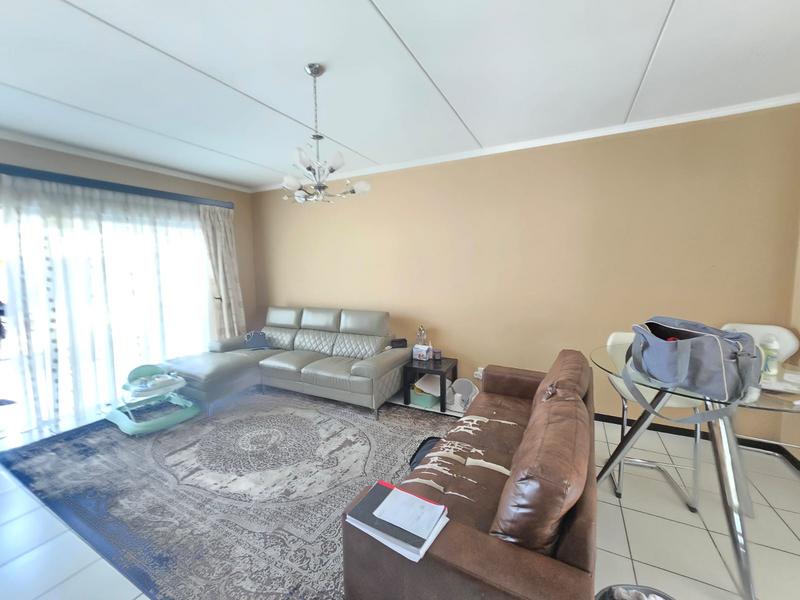 3 Bedroom Property for Sale in Greenstone Hill Gauteng