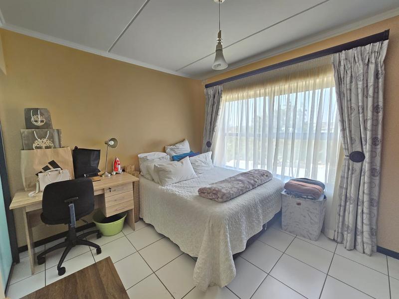 3 Bedroom Property for Sale in Greenstone Hill Gauteng