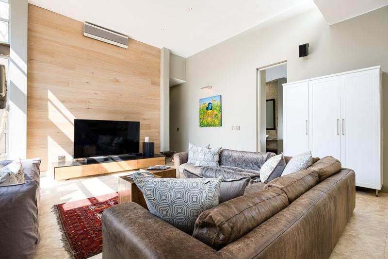 4 Bedroom Property for Sale in Fourways Gardens Gauteng