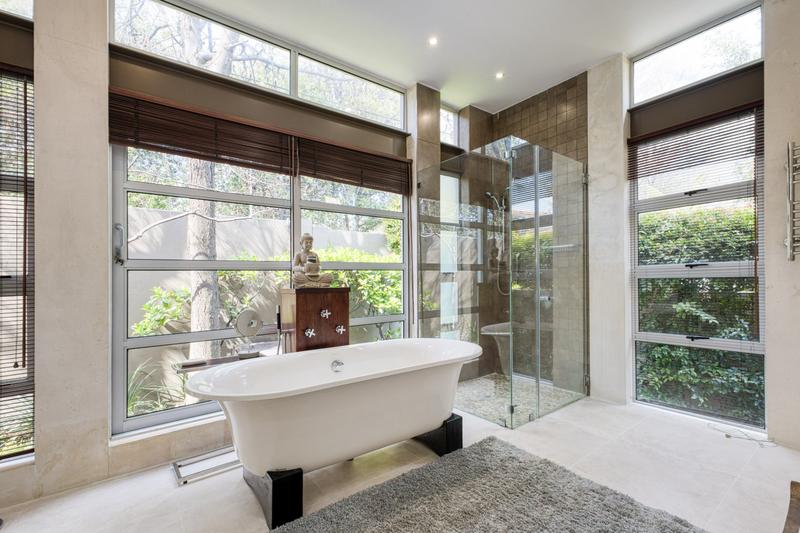 4 Bedroom Property for Sale in Fourways Gardens Gauteng