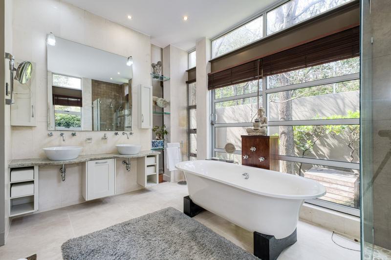 4 Bedroom Property for Sale in Fourways Gardens Gauteng