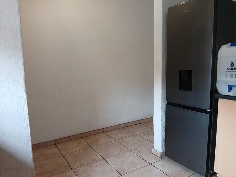 2 Bedroom Property for Sale in Vorna Valley Gauteng
