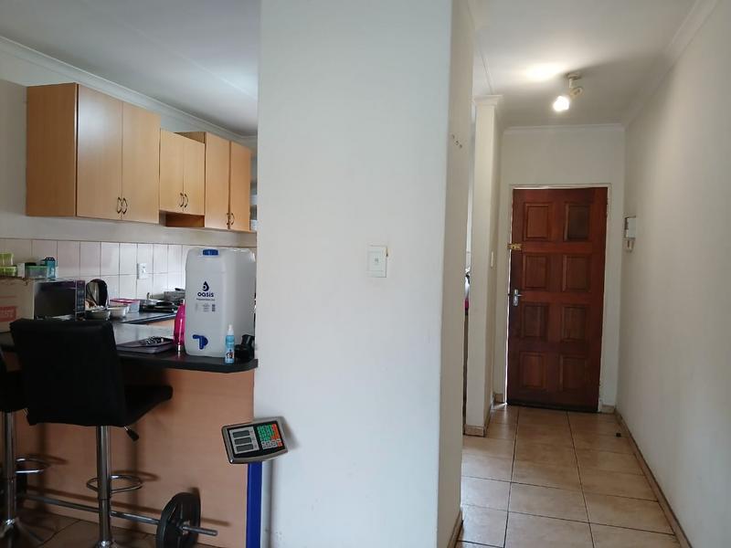 2 Bedroom Property for Sale in Vorna Valley Gauteng