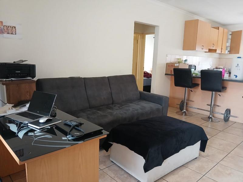 2 Bedroom Property for Sale in Vorna Valley Gauteng
